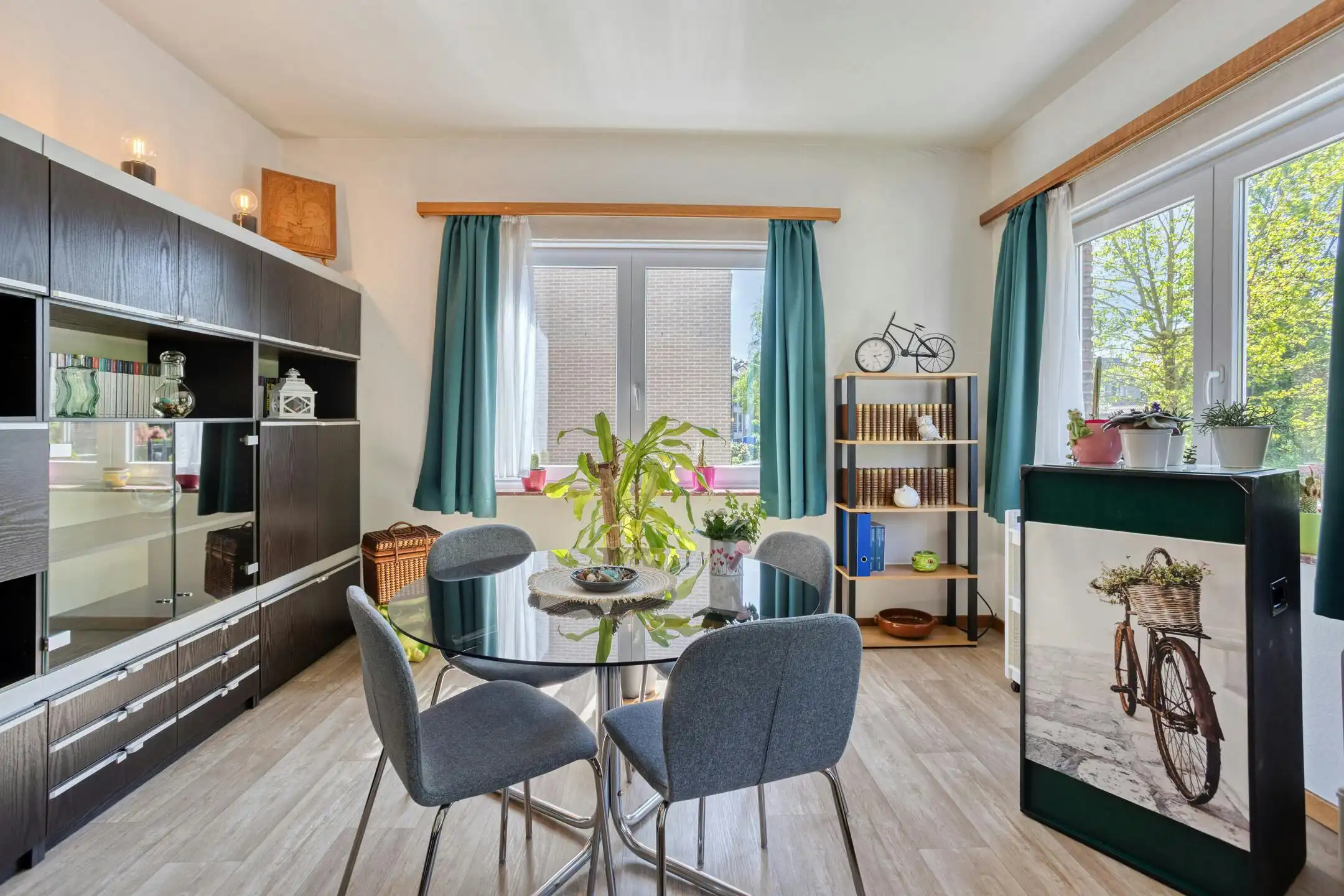 Opbrengstgebouw met 4 appartementen, tuin en parking in Strombeek-Bever foto 34