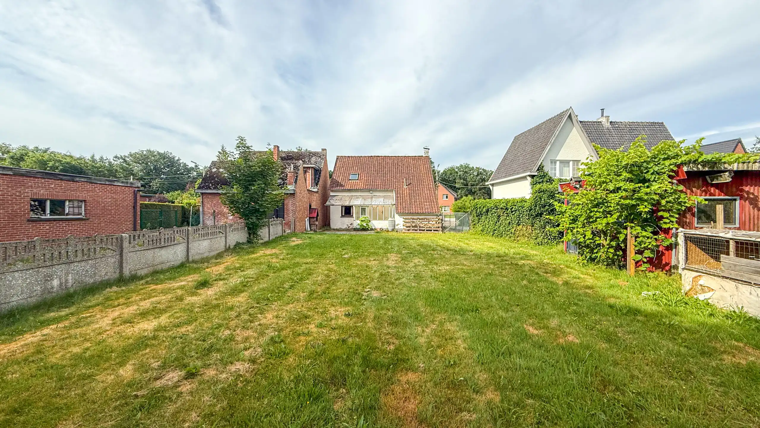 Renovatiepand met ruime living en mooi perceel van 6+ are! foto 36