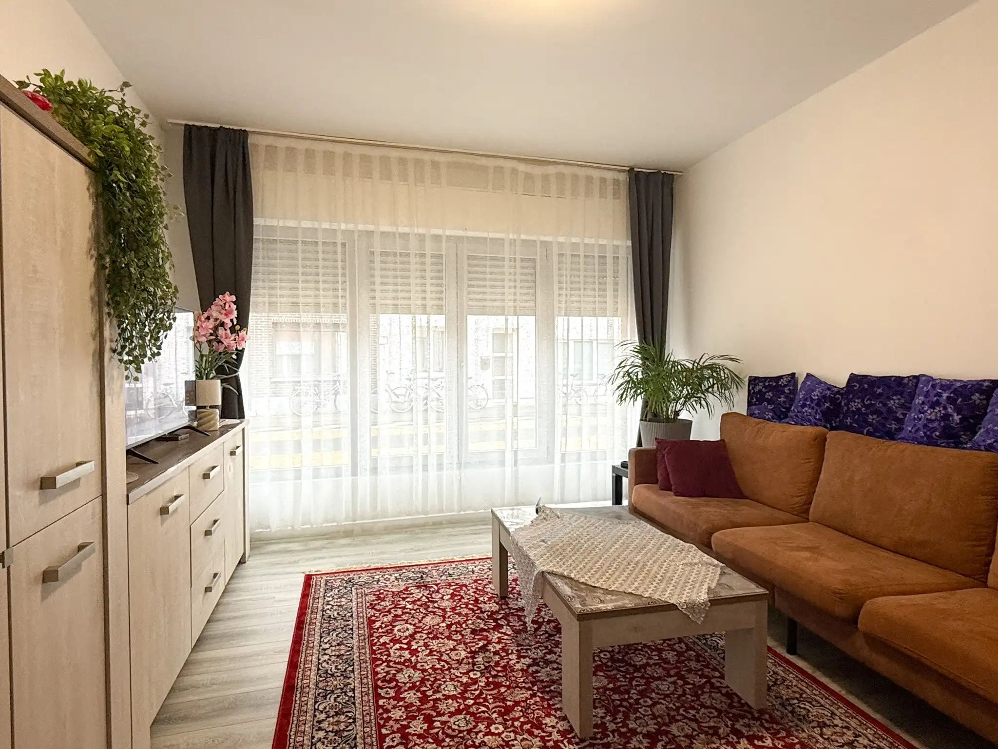 Appartementsgebouw met twee appartementen - opbrengsteigendom foto 10
