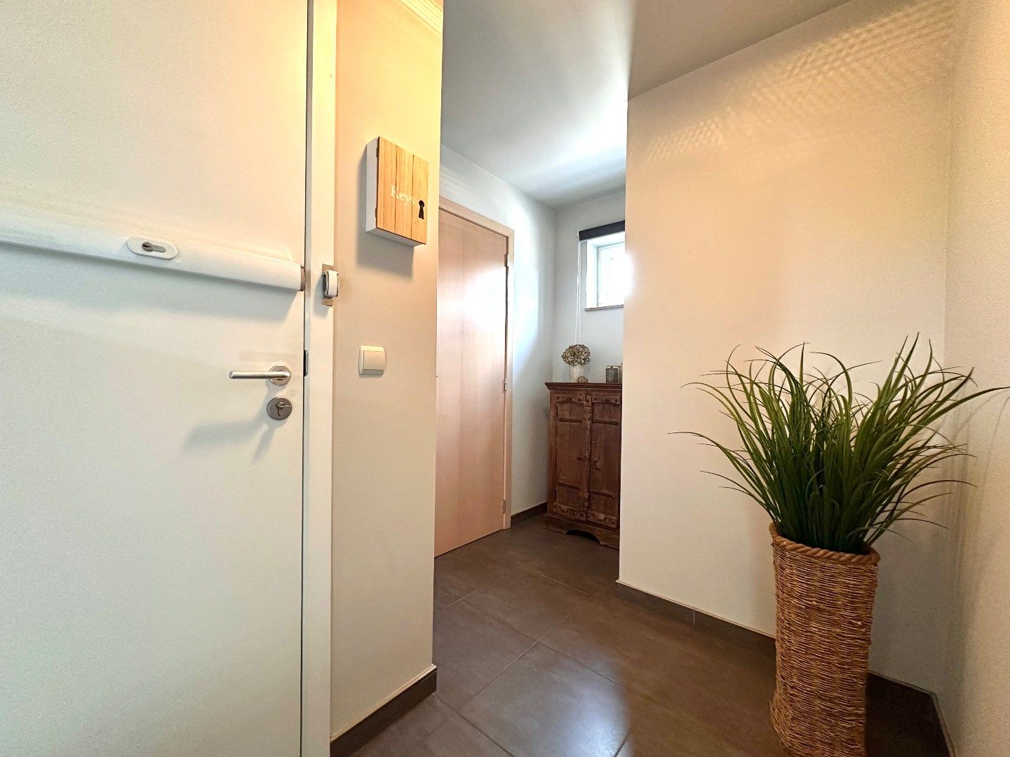 Stijlvol duplexappartement met garage, 2 terrassen en energiezuinig karakter in Kortessem foto 3