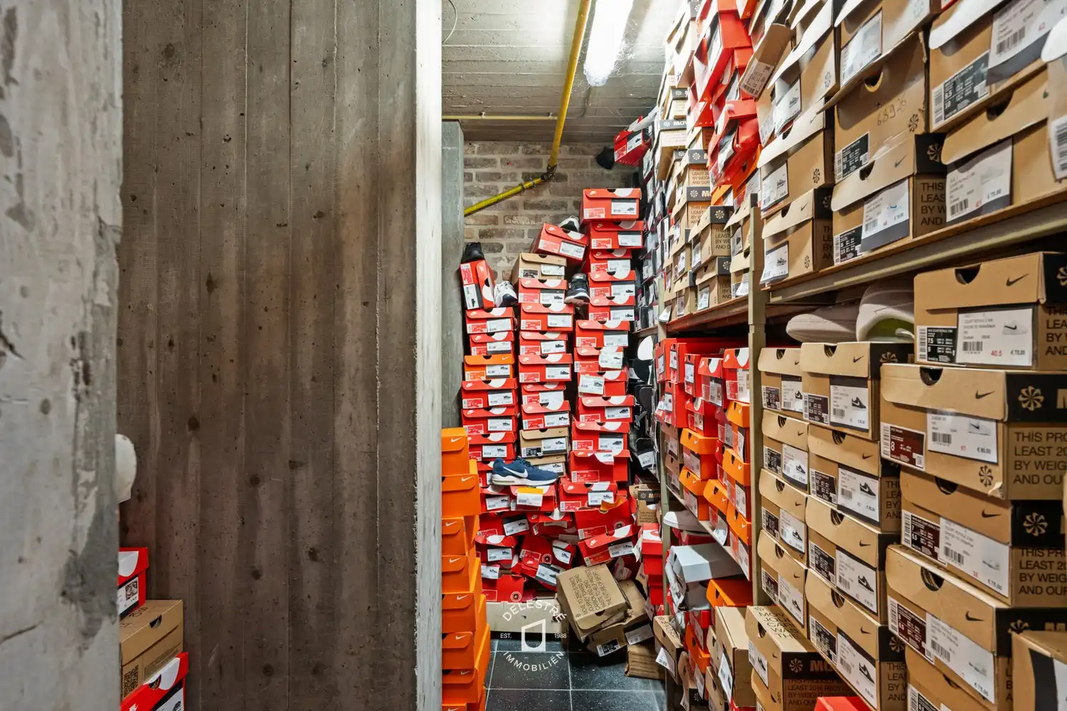 Karaktervol historisch pand te huur in hartje Aalst foto 19