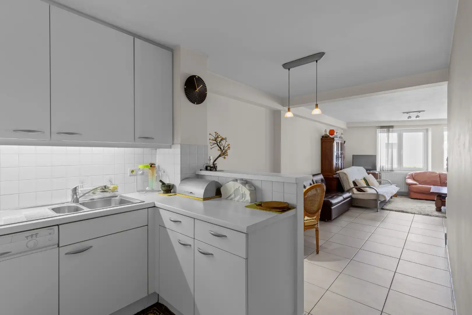 Ruim en comfortabel gelijkvloers appartement in hartje Oud-Knokke foto 5