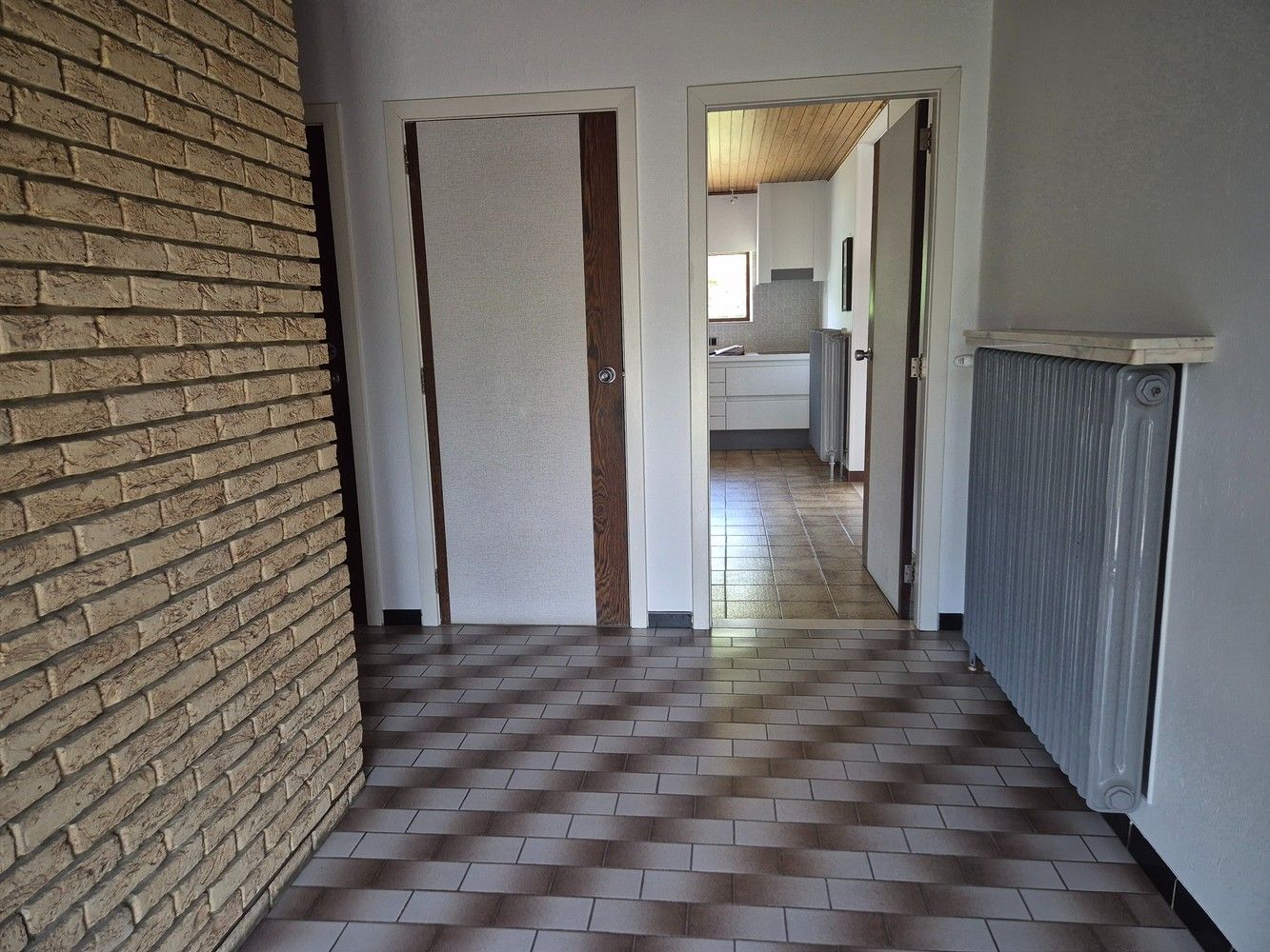 Ruime gelijkvloerse woning met 3 slaapkamers, gezellige tuin en uitstekende ligging foto 8