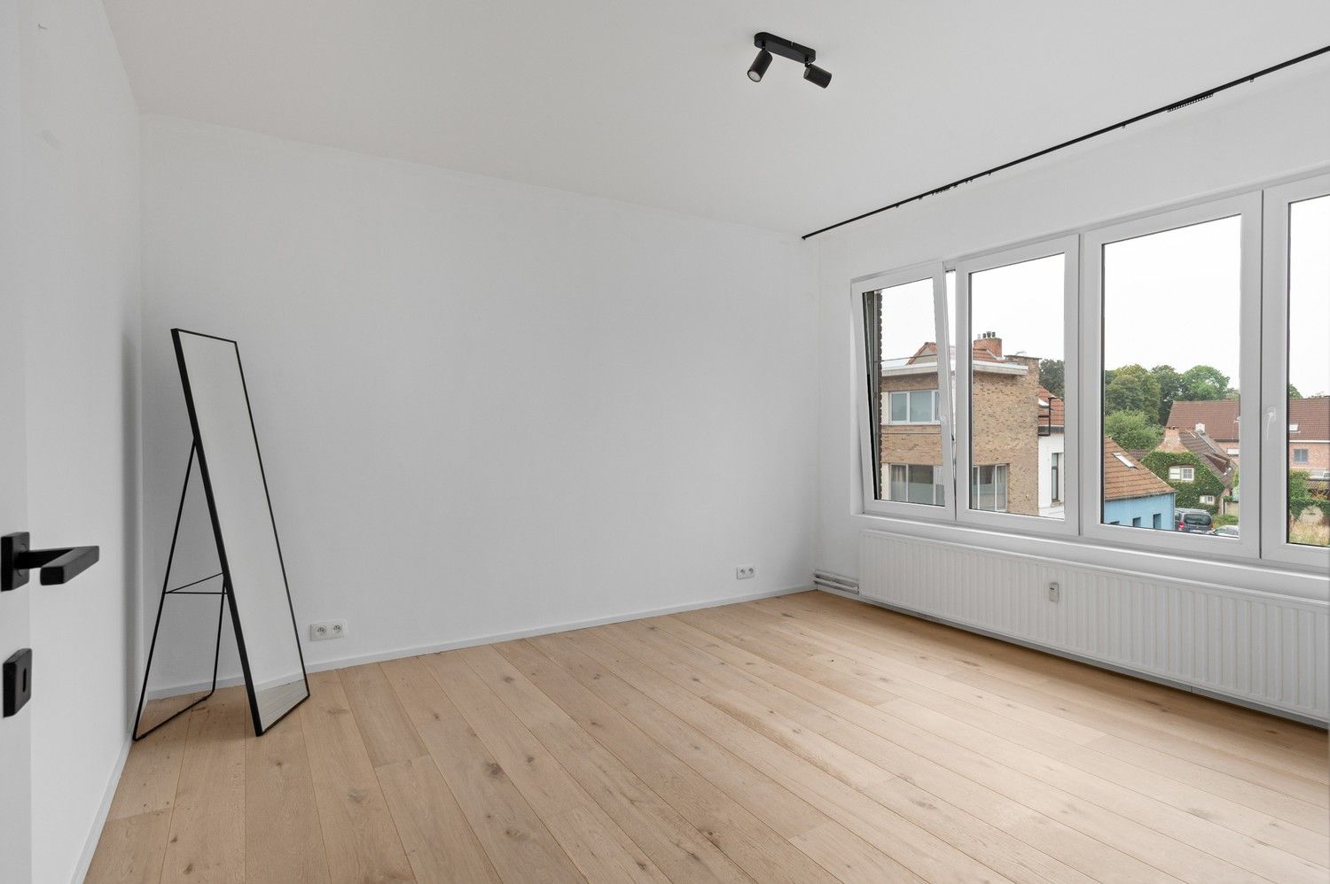 Modern, gunstig gelegen appartement met 2 slaapkamers te Hove foto 10