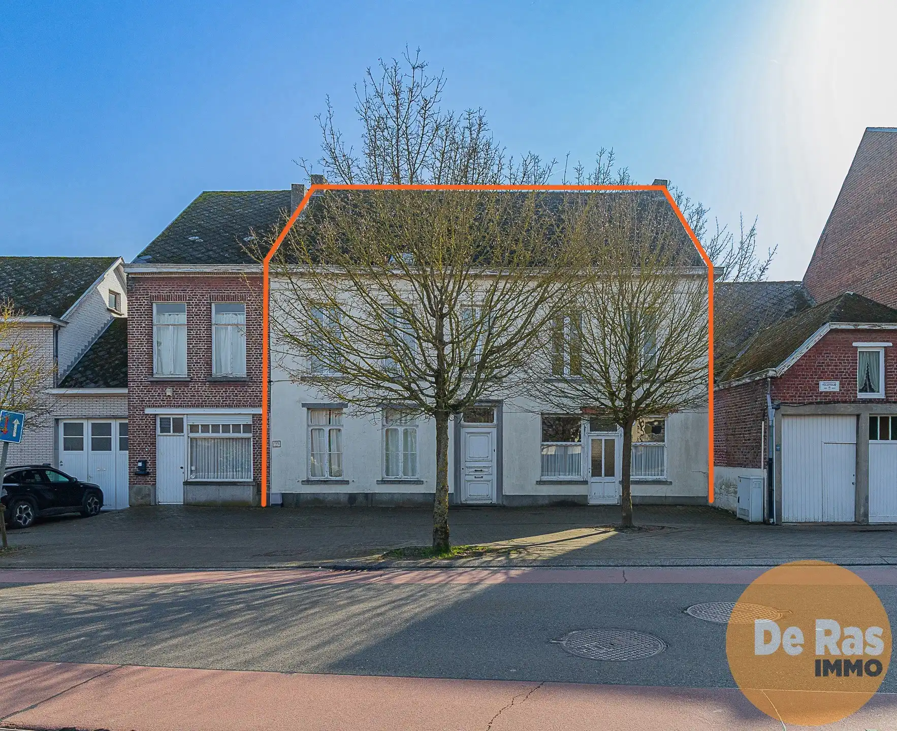 Hoofdfoto van de publicatie: NIEUWERKERKEN - BURGERHUIS MET GROTE TUIN