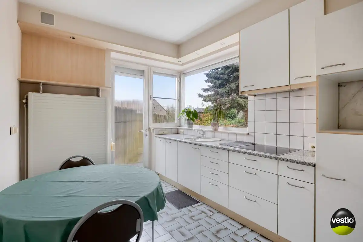 Eengezinswoning met 5 slaapkamers én opsplitsbare bouwgrond foto 10