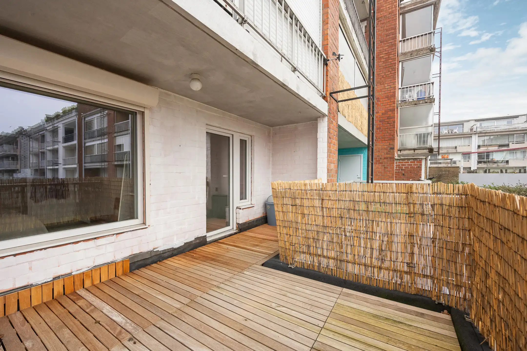 Gerenoveerd appartement nabij een groene omgeving foto 12