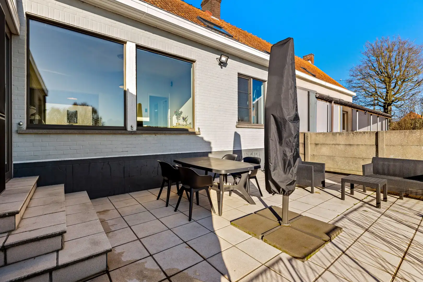 Halfopen bebouwing met landelijke verzichten & 4 slaapkamers foto 7