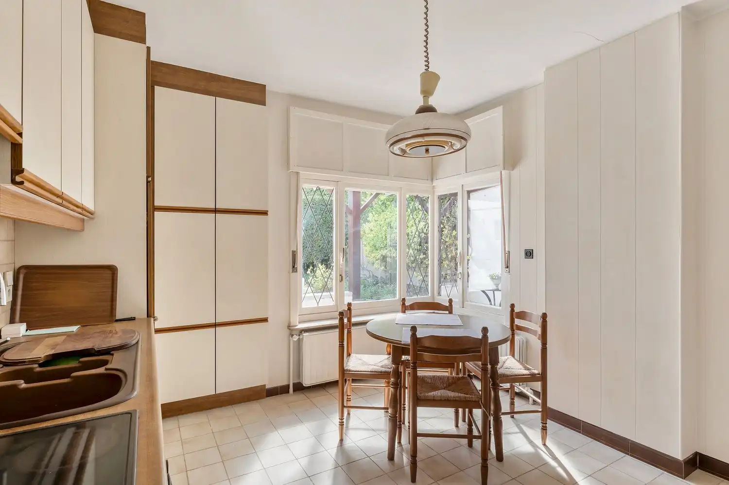 Charmante gezinswoning met grote tuin en eindeloze mogelijkheden! foto 8