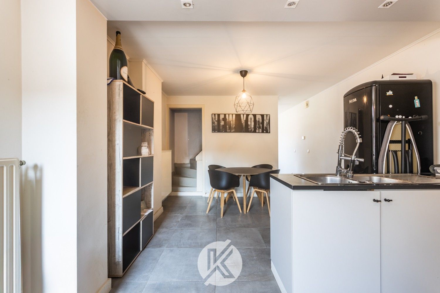 Instapklare starterswoning op een toplocatie foto 9