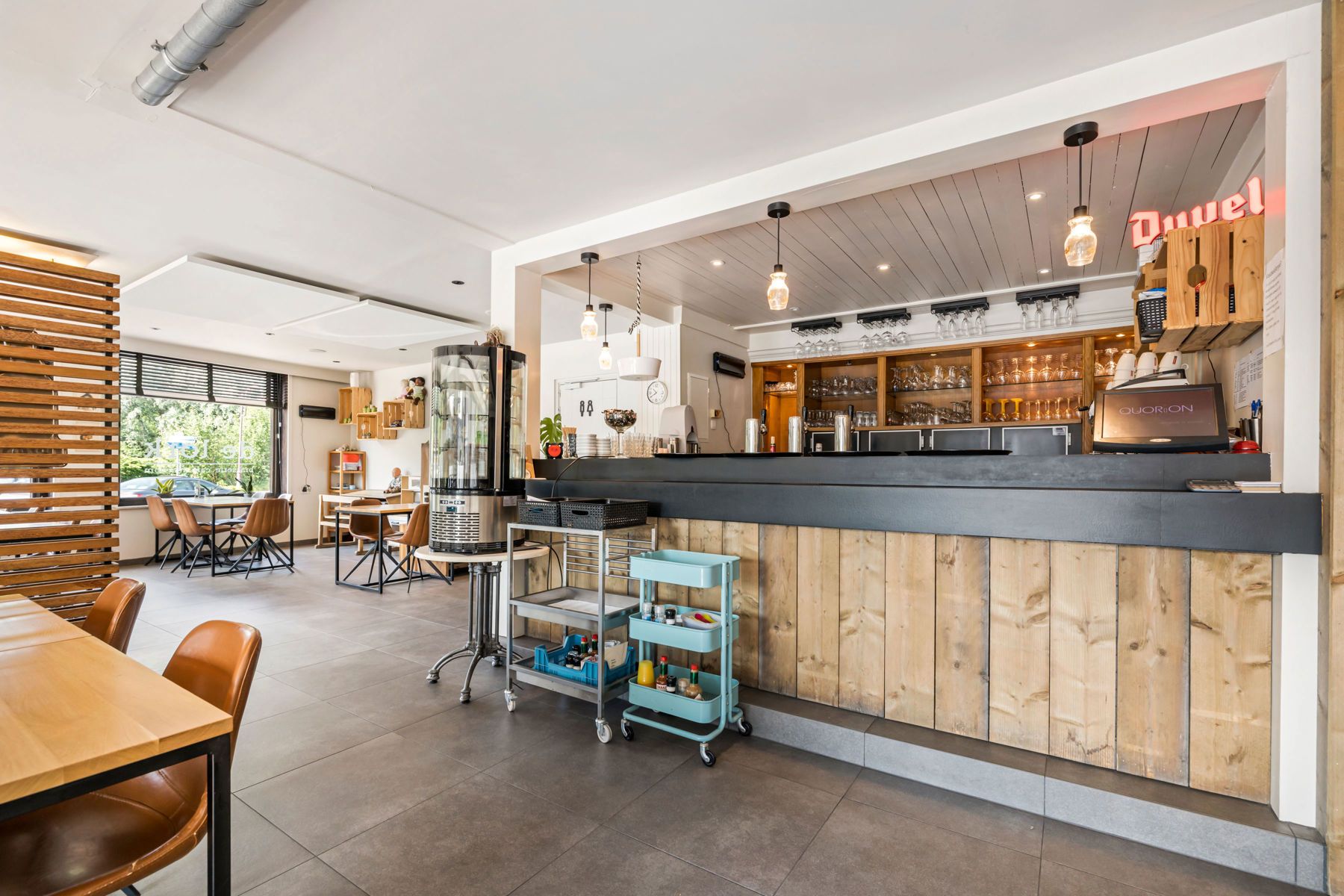Goeddraaiend restaurant/brasserie  foto 10