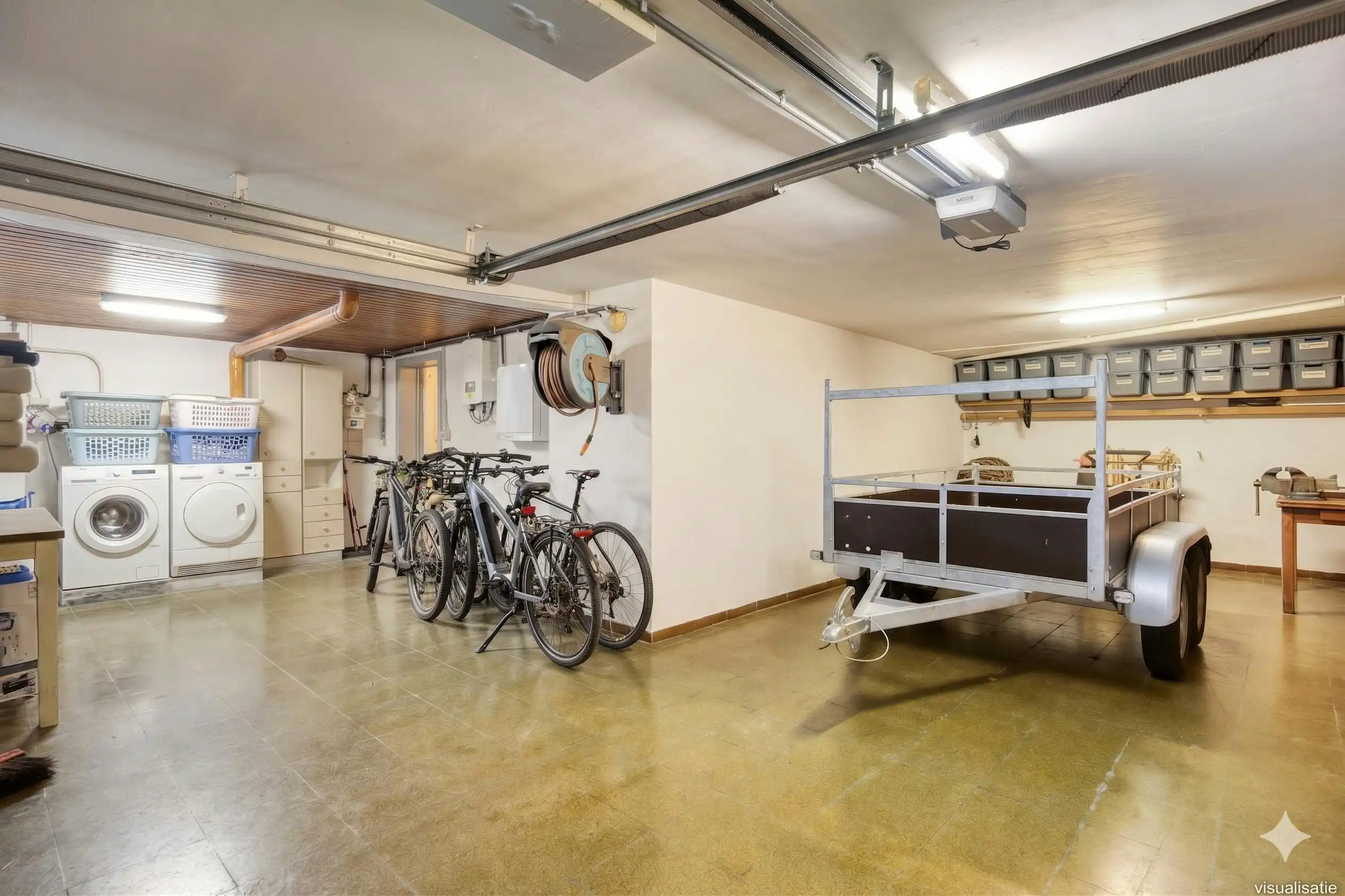 Karaktervolle gezinswoning op toplocatie te koop in Eeklo foto 13