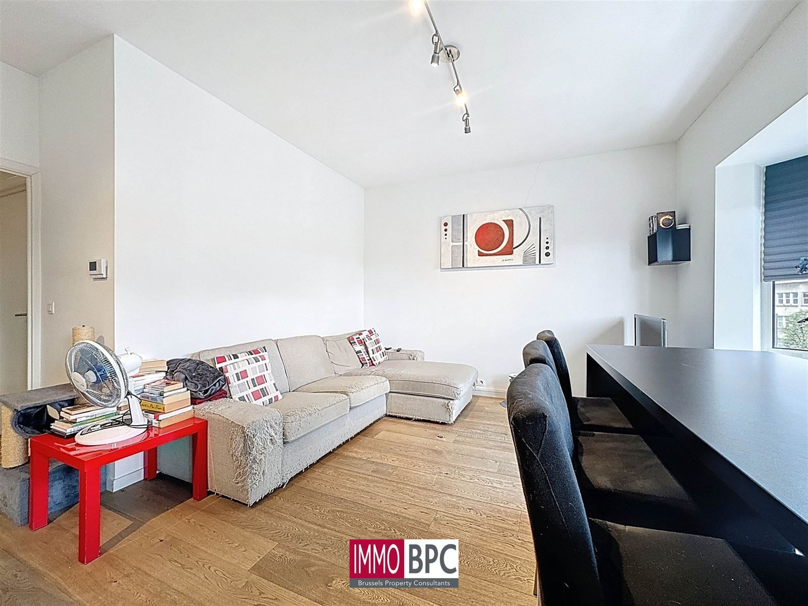 Gezellig en instapklaar appartement met 2 slaapkamers en lage lasten foto 2