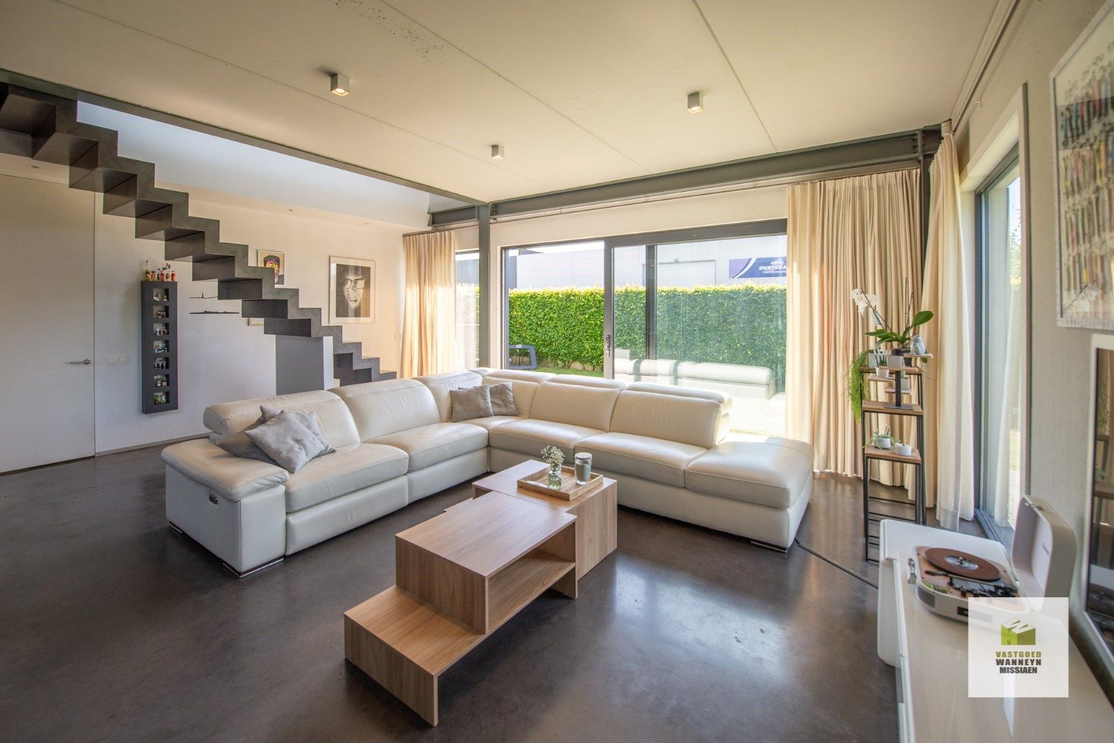 Ruime loods (288m2) met woonst te Verrekijker Wingene  foto 11