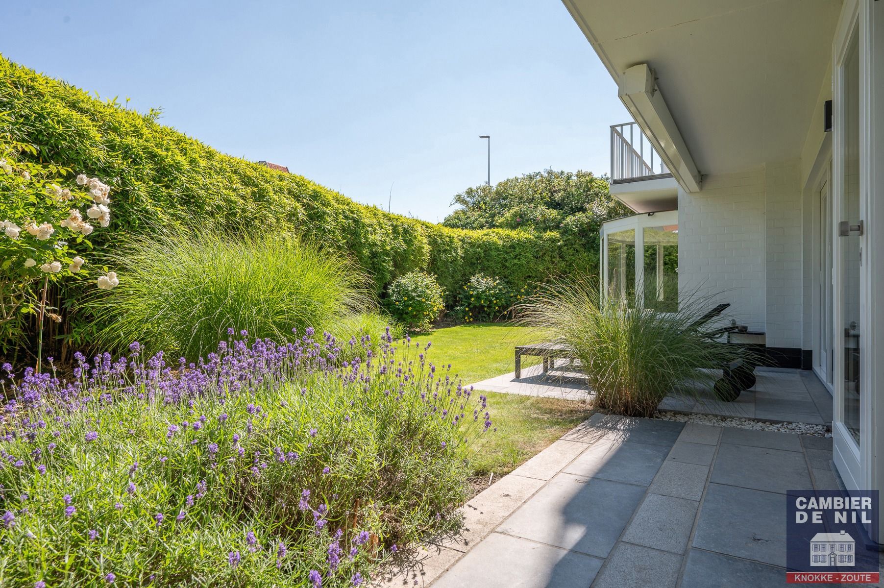 Prachtig hoekappartement met tuin in het Zoute foto 18