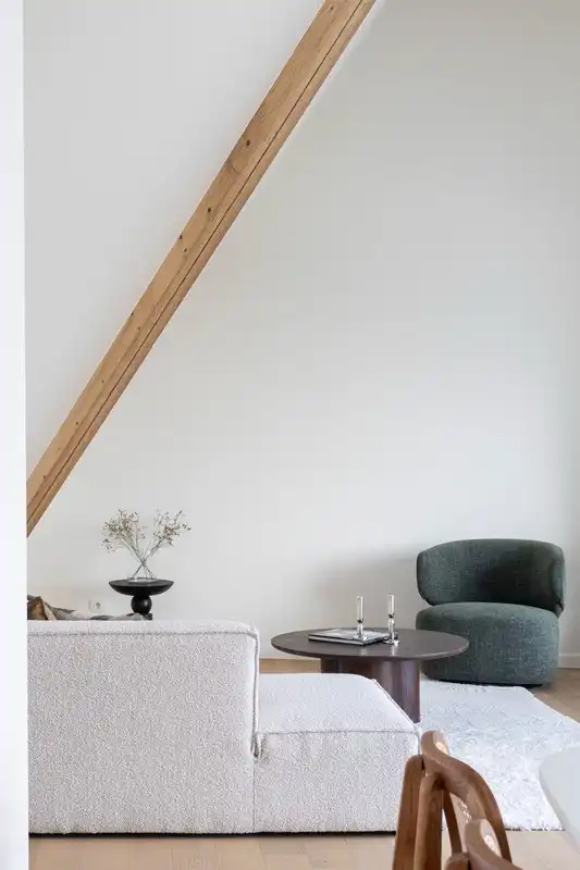 Sfeervol wonen te Brugge in een historisch gebouw foto 5