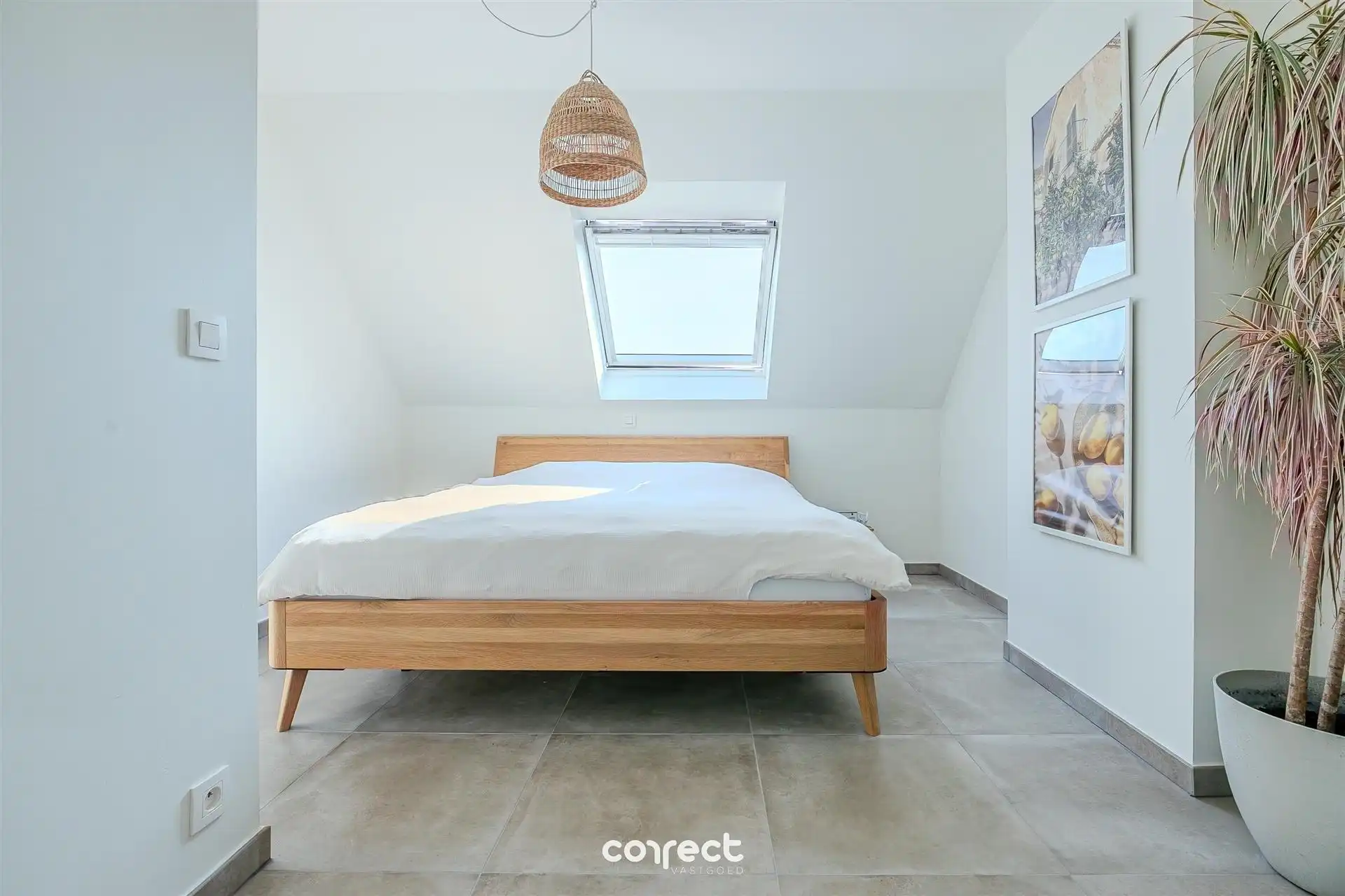 Instapklaar prachtig duplex-app met terras en 2 slaapkamers foto 6