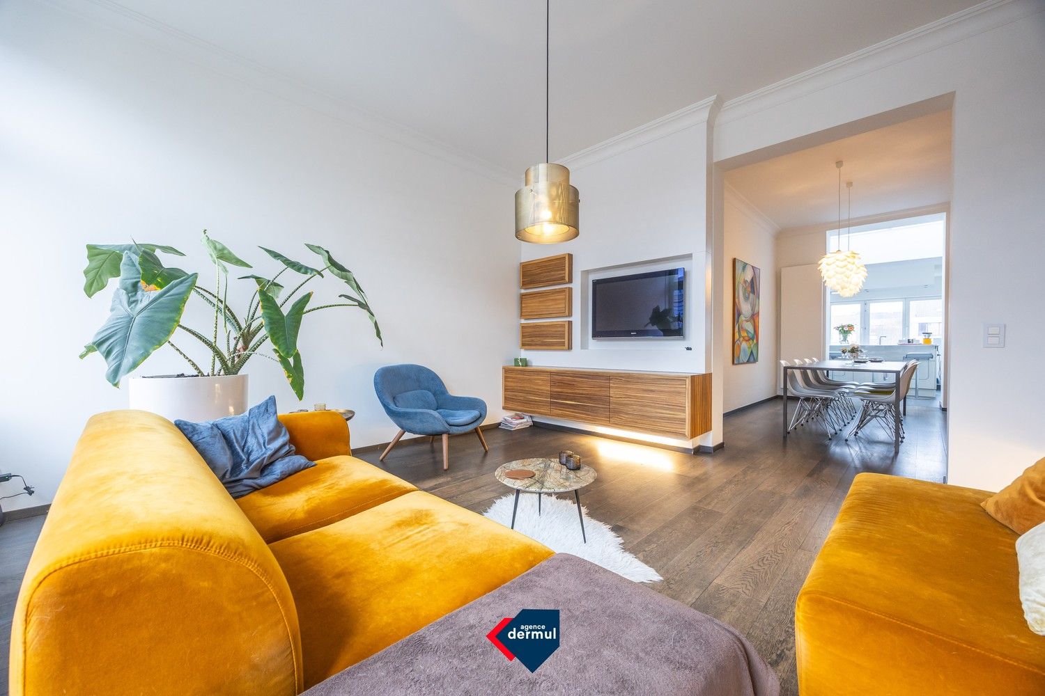 INSTAPKLARE BURGERWONING MET VAKANTIEAPAPPARTEMENT foto {{pictureIndex}}