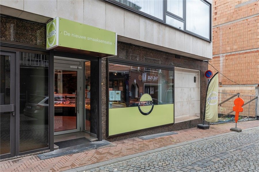 KNAPPE HANDELSRUIMTE IN HET CENTRUM VAN SINT-TRUIDEN foto 2