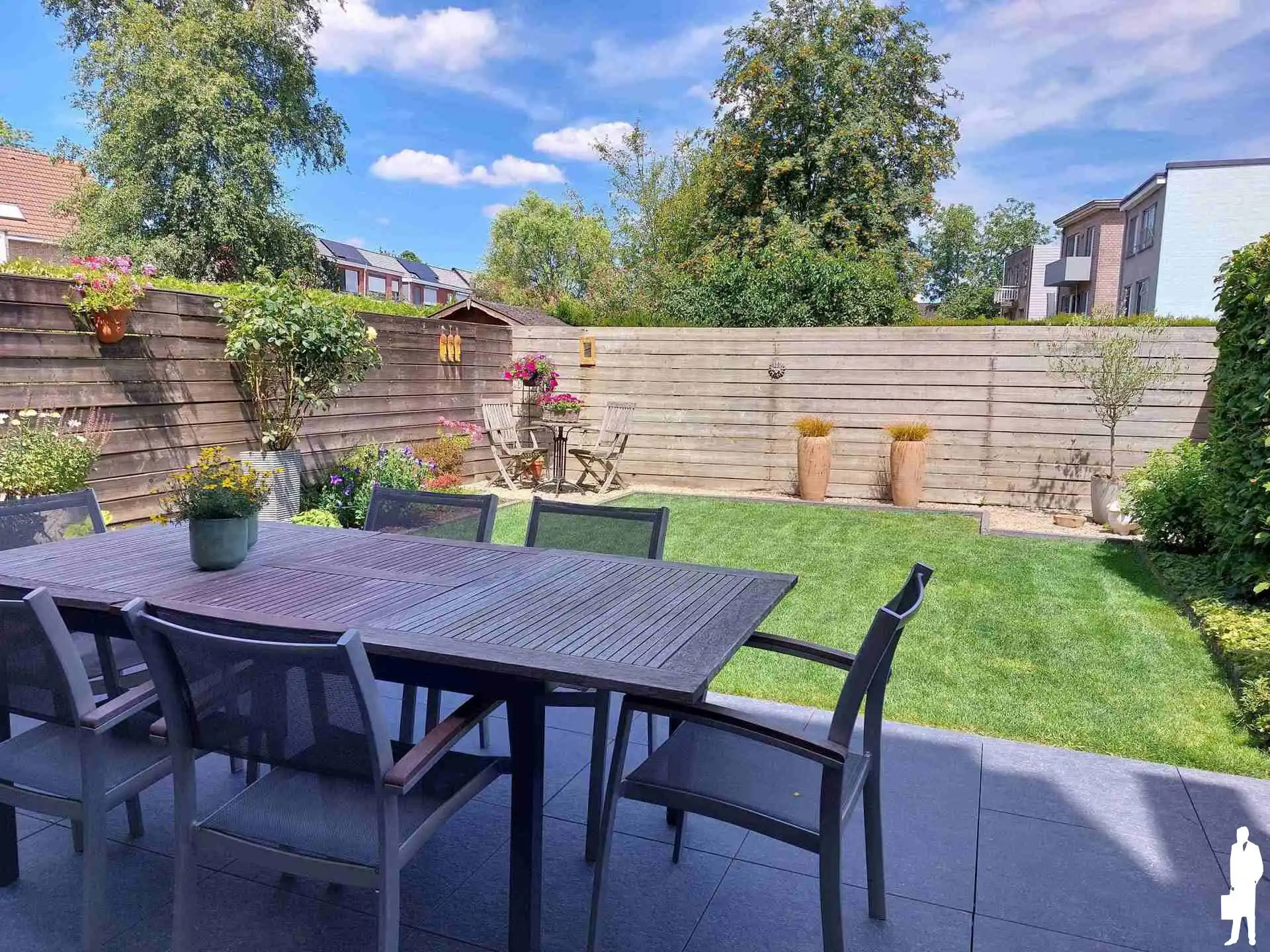 Bel-etage met 3 SLPK, dubbele garage en tuin foto 23