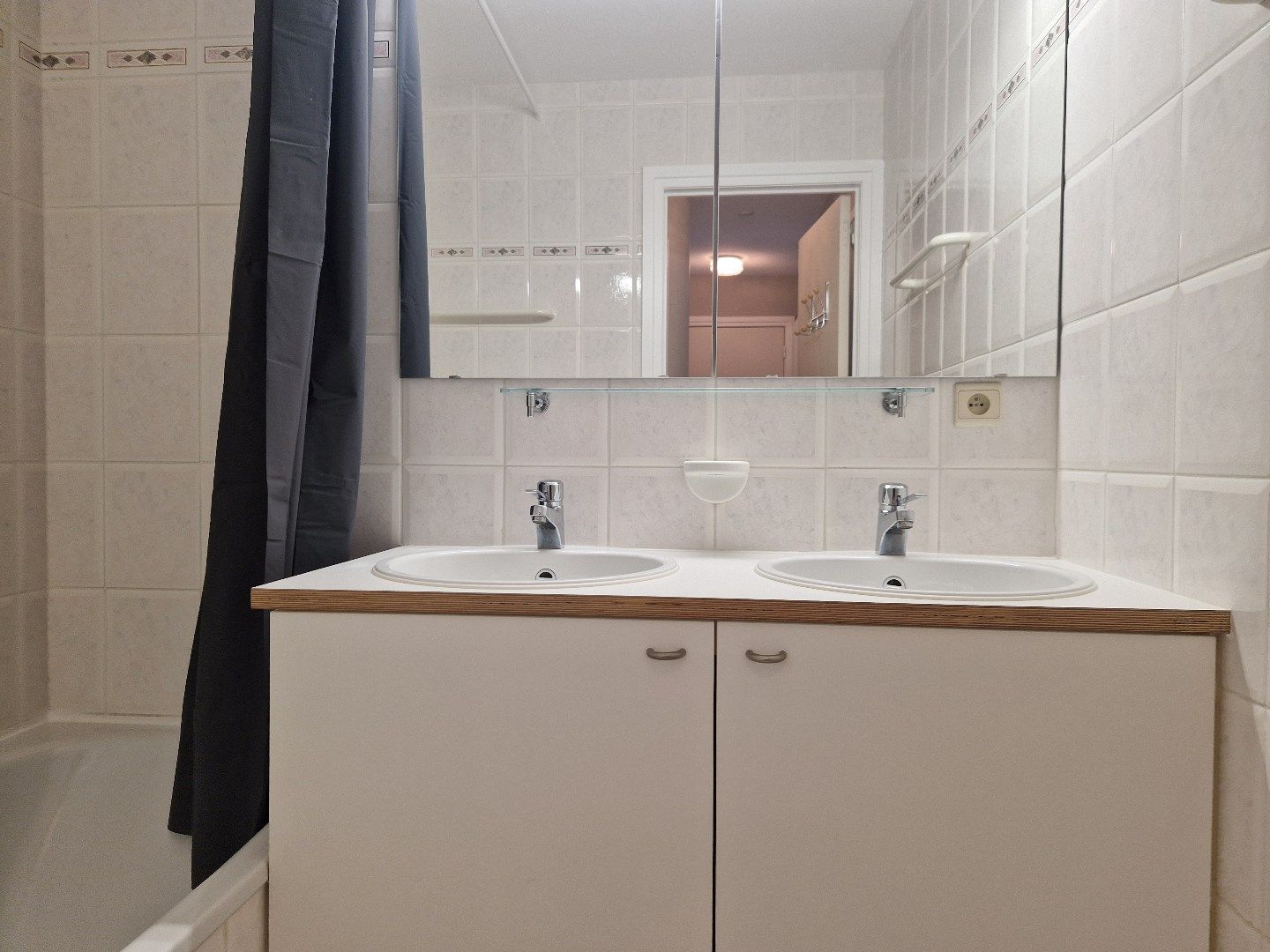 Zeer verzorgd appartement om de hoek van de zeedijk! foto 9