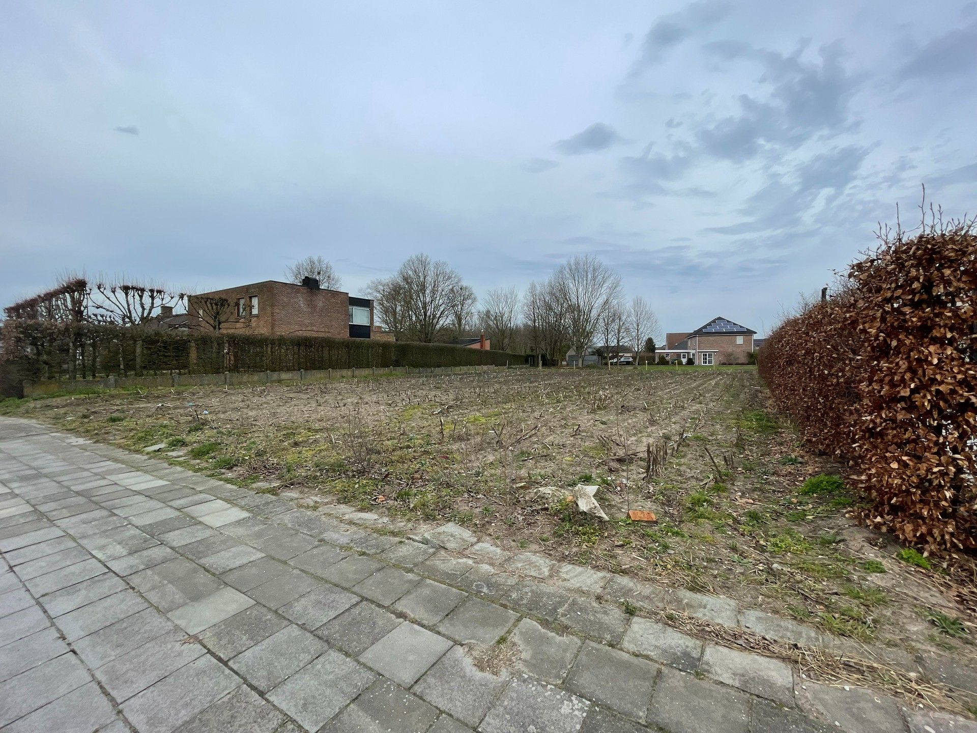 Residentieel gelegen bouwgrond nabij het centrum van Eeklo. foto 1