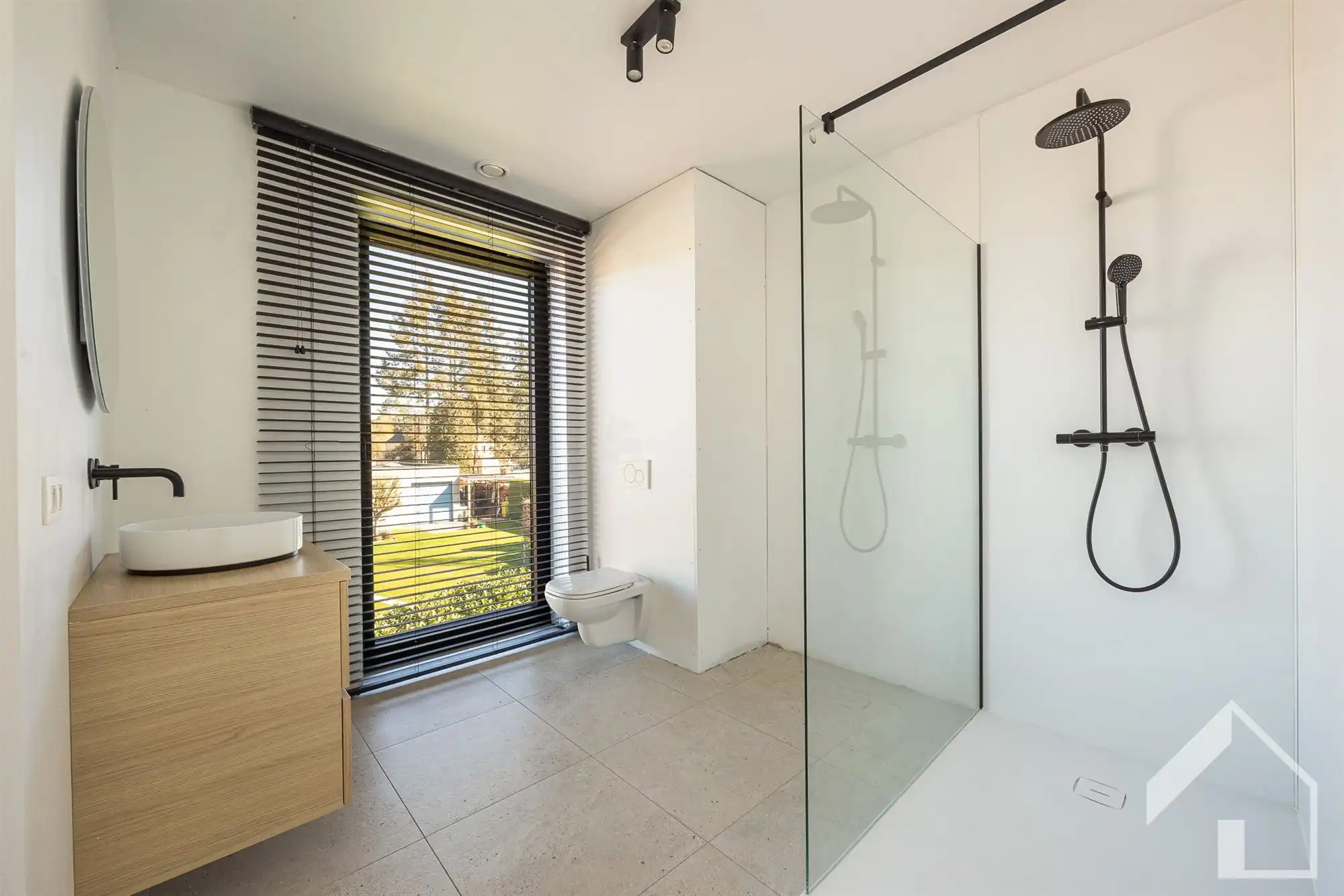 Recente nieuwbouwwoning (BEN-woning) foto 14