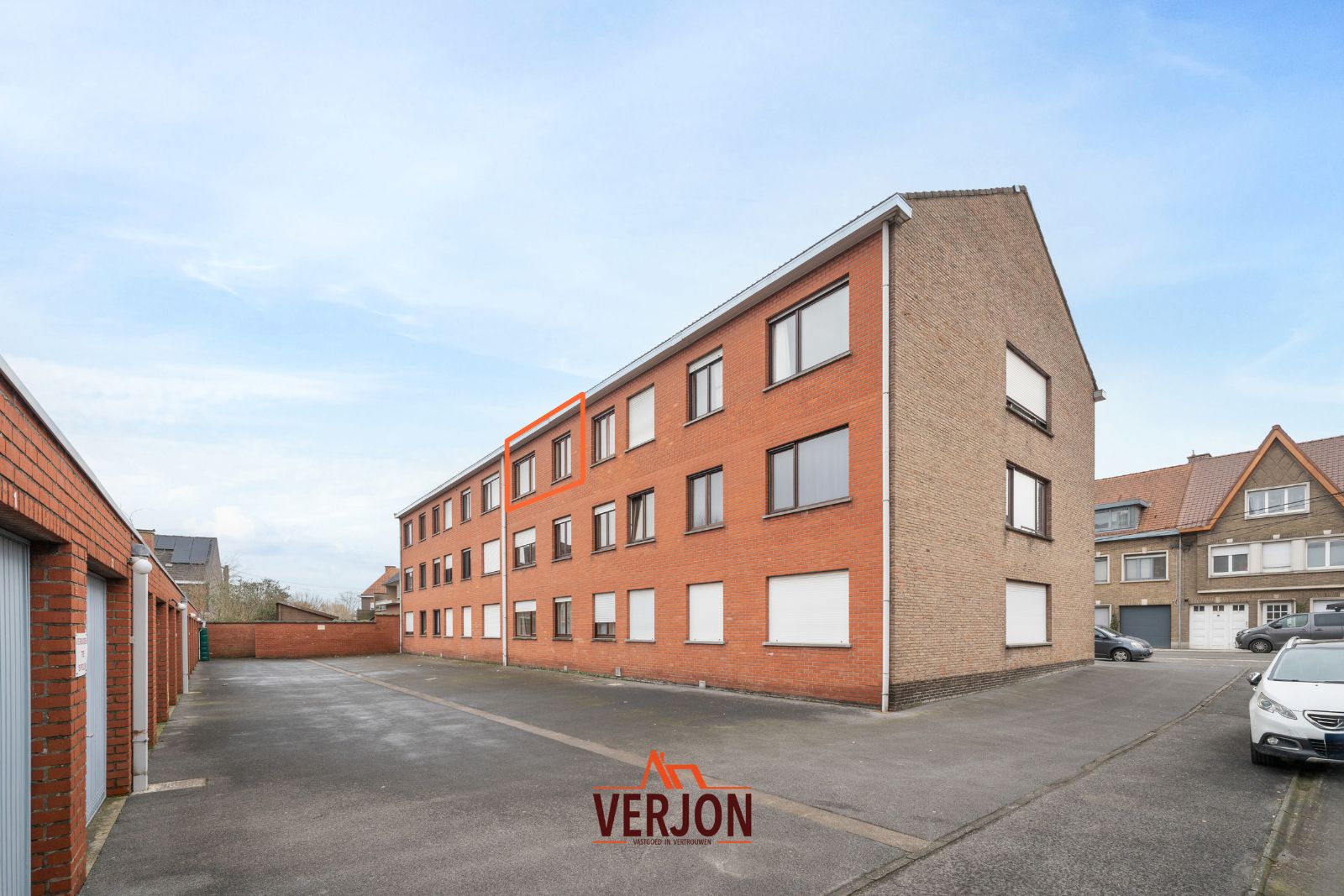 Centraal gelegen appartement met 3 slaapkamers! foto 12