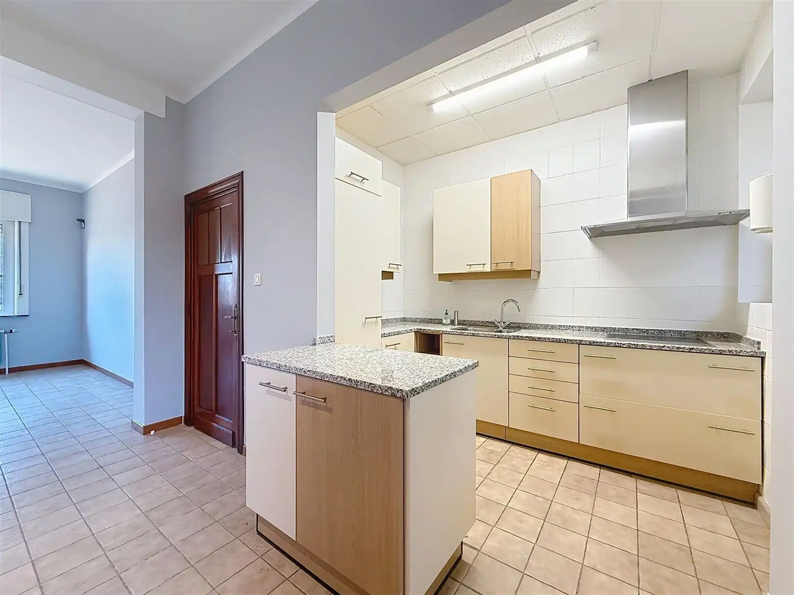 Halfopen bebouwing met 2 slpks, terras, garage foto 12