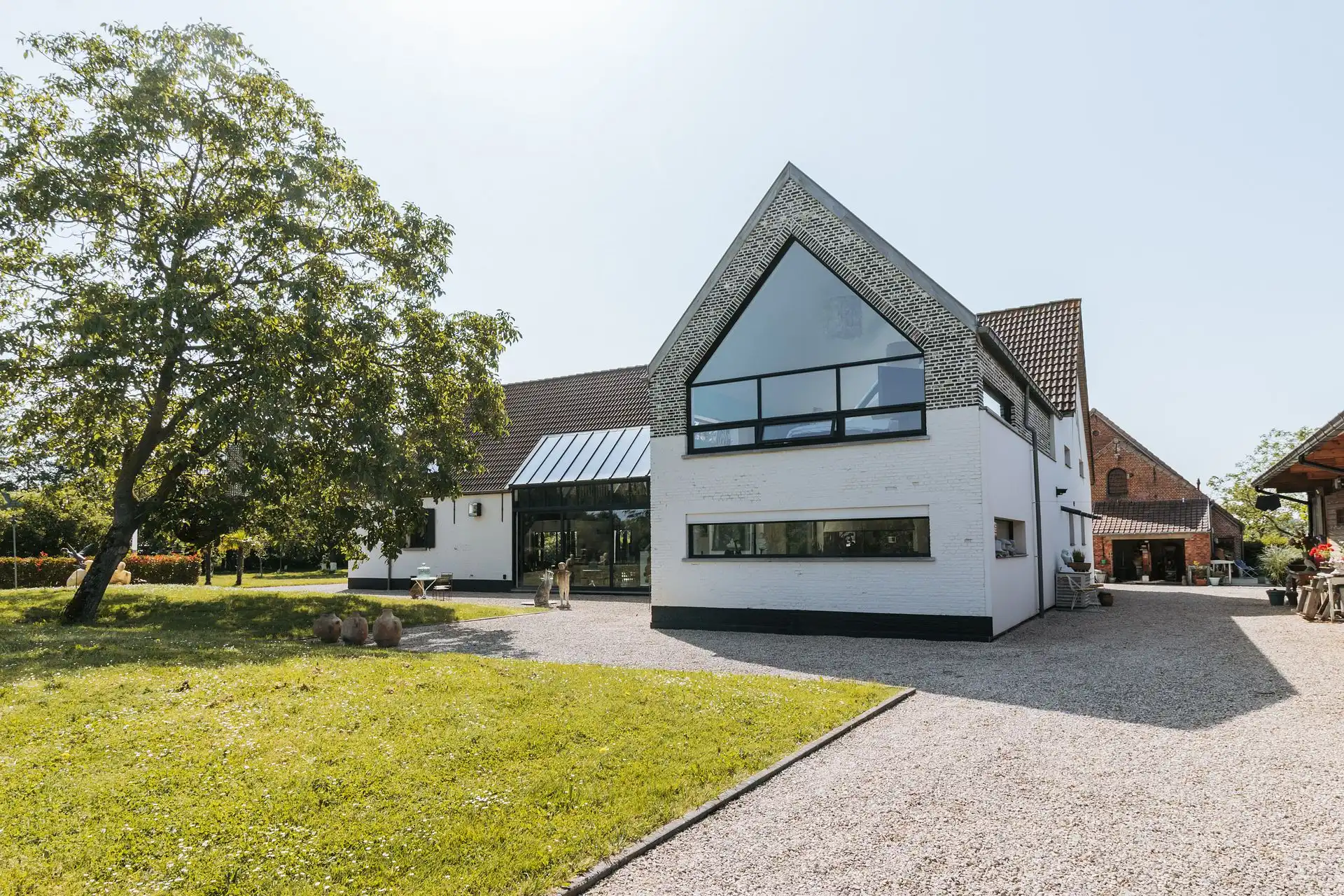 Uniek landgoed met hoeve, atelier, gastenverblijf en stallen foto 14