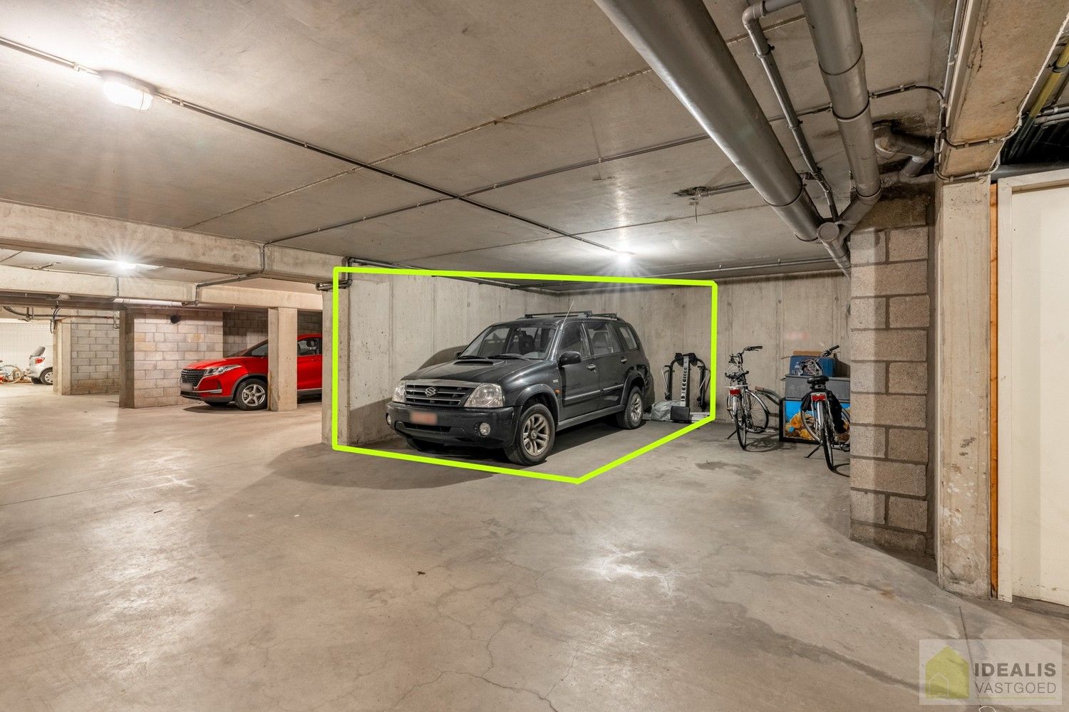 IDEALIS VASTGOED – AFGESLOTEN PARKEERPLAATS IN HARTJE PELT (KONING ALBERTLAAN) ALS ONDERDEEL VAN DE ONDERGRONDSE PARKEERGARAGE RESIDENTIE THALES! - € 80/maand. foto {{pictureIndex}}