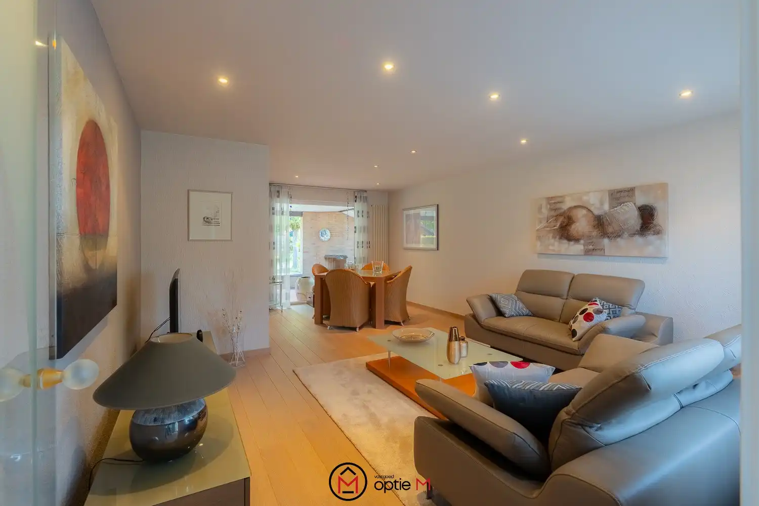 Instapklare woning te koop met mooie tuin in Stevoort foto 4