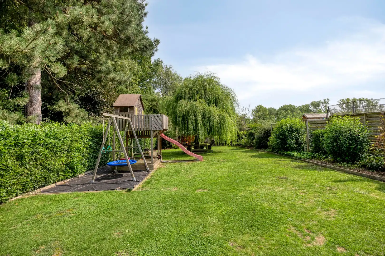 Ruime halfopen bebouwing met grote tuin op fietsafstand van het centrum van Tongeren foto 30