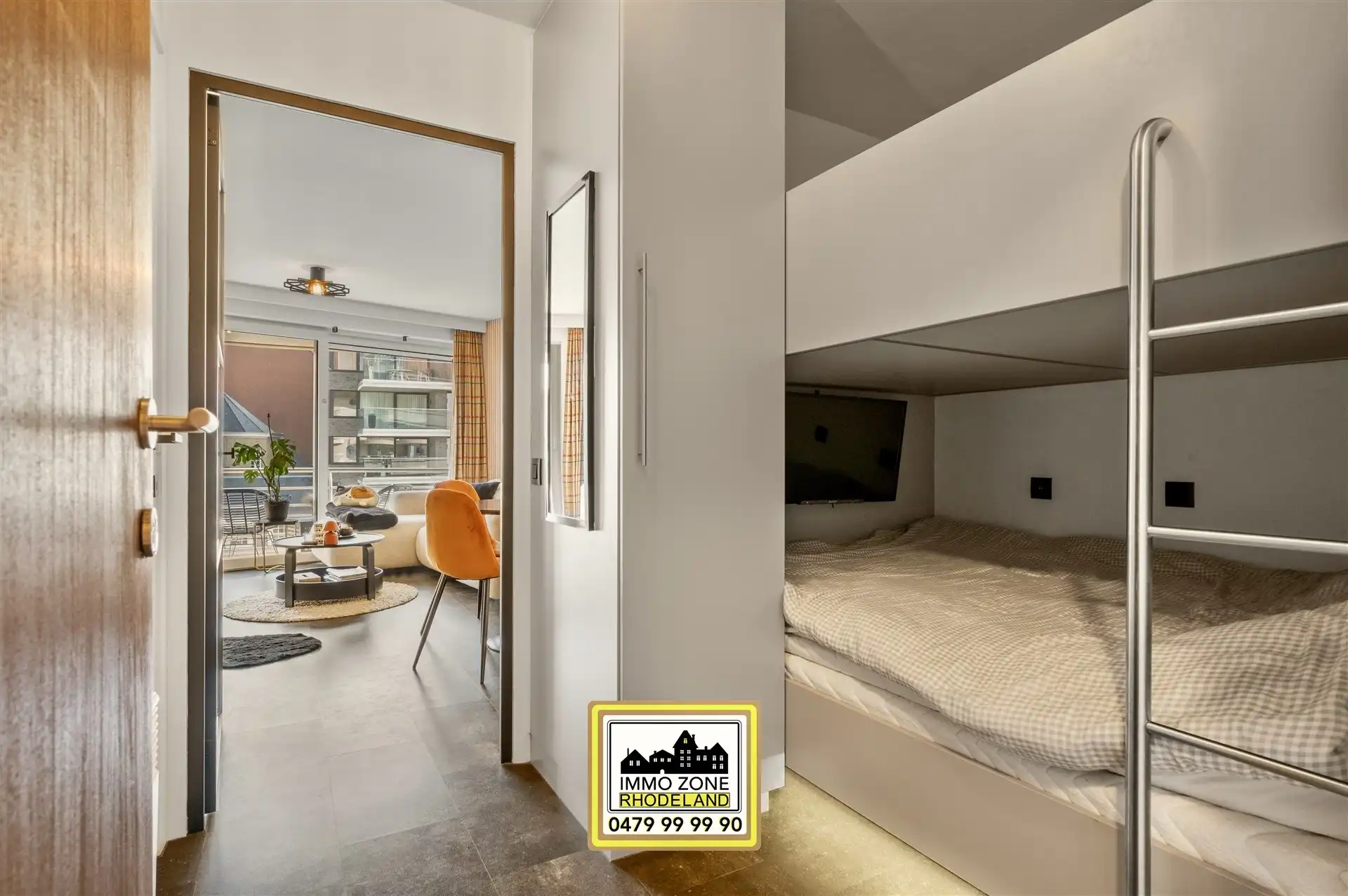 Prachtige studio met terras en zeezicht foto 5