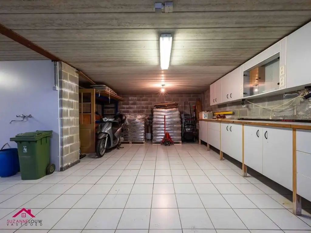 Verrassend ruime en gezellige, instapklare vrijstaande woning met paardenstal foto 41