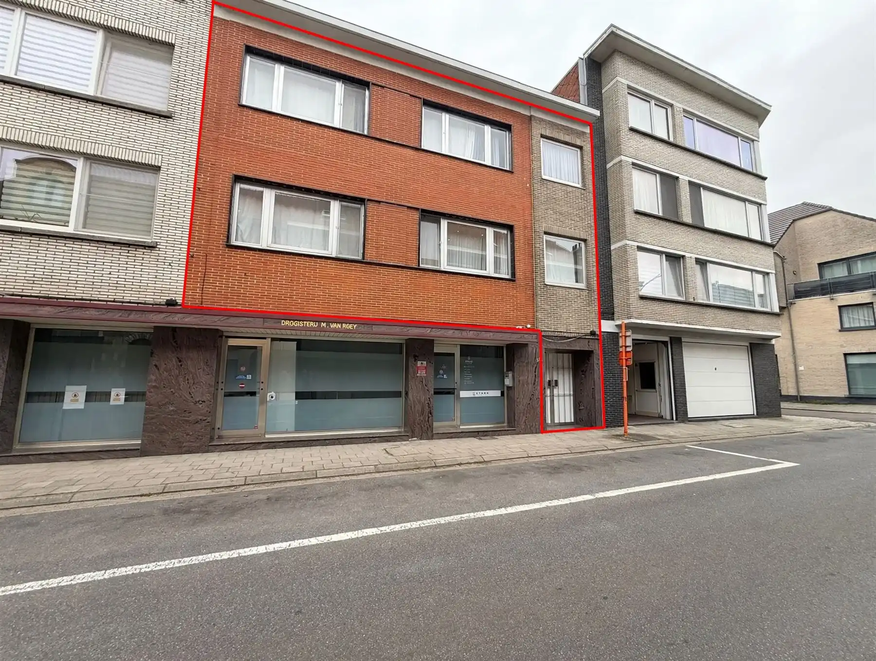 Hoofdfoto van de publicatie: APPARTEMENT OP DE 1 E EN 2 E VERDIEPING
