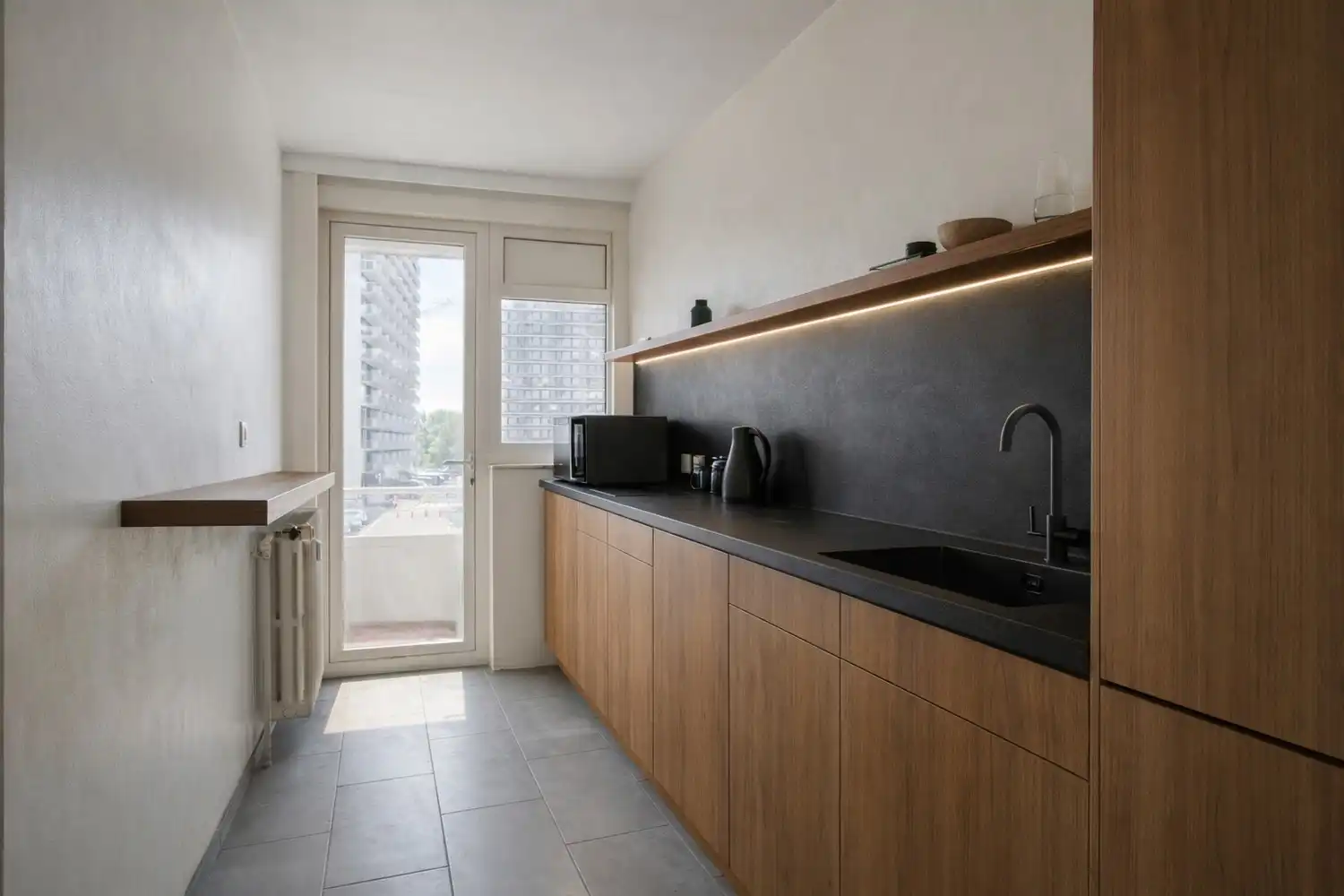 Licht en ruim twee slaapkamer appartement met gunstig energielabel foto 5