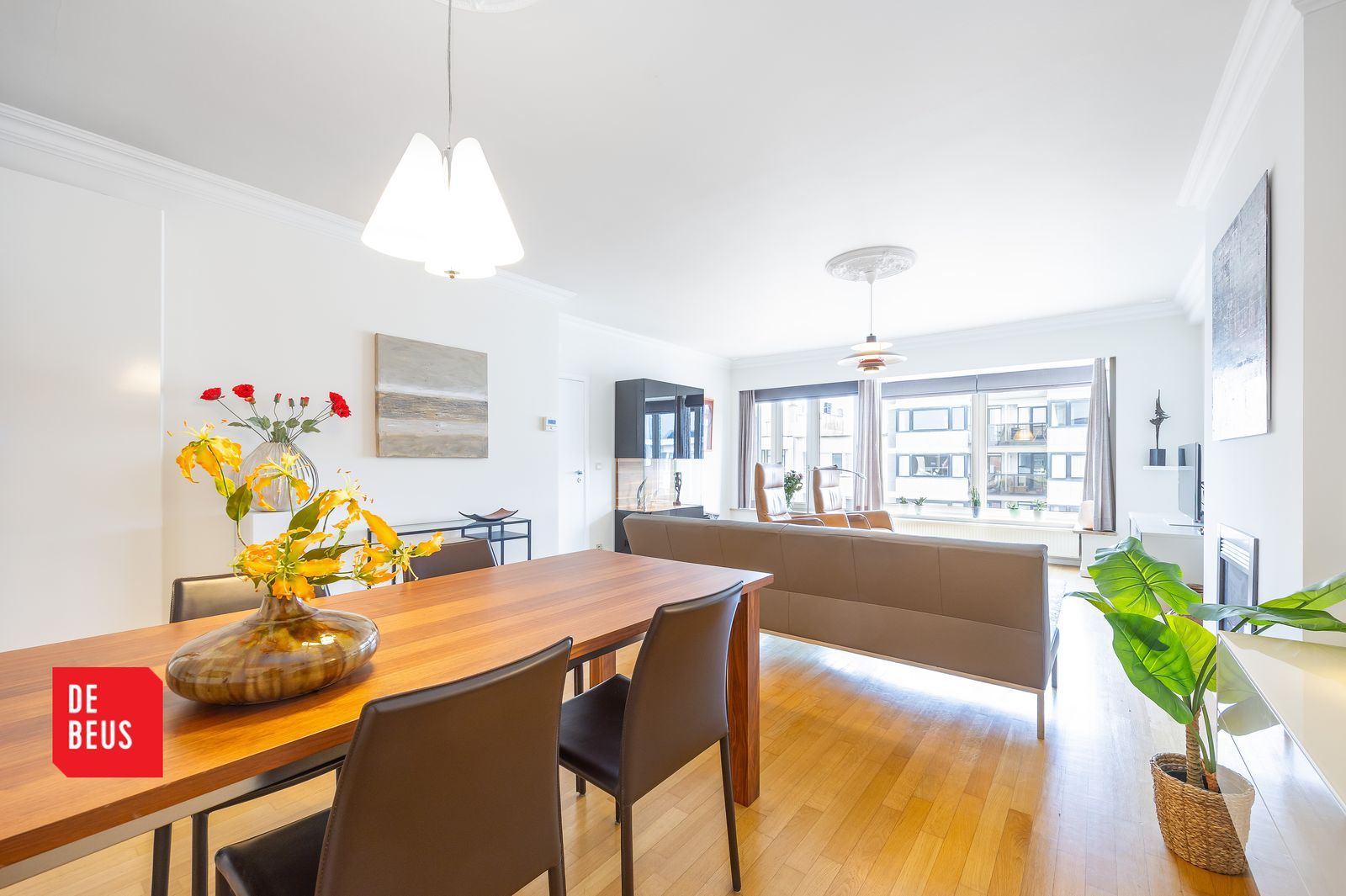 Klassevol appartement met 3 slpk én zonnig terras op prachtige ligging. foto {{pictureIndex}}