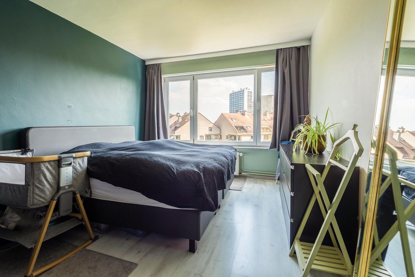 Instapklaar 3 slaapkamer appartement met groen uitzicht! foto 11