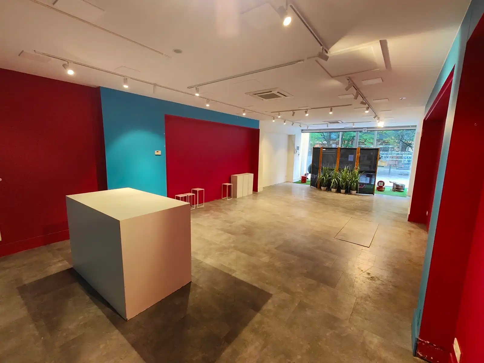 Commercieel pand te huur in hét winkelhart van Sint-Niklaas foto 8