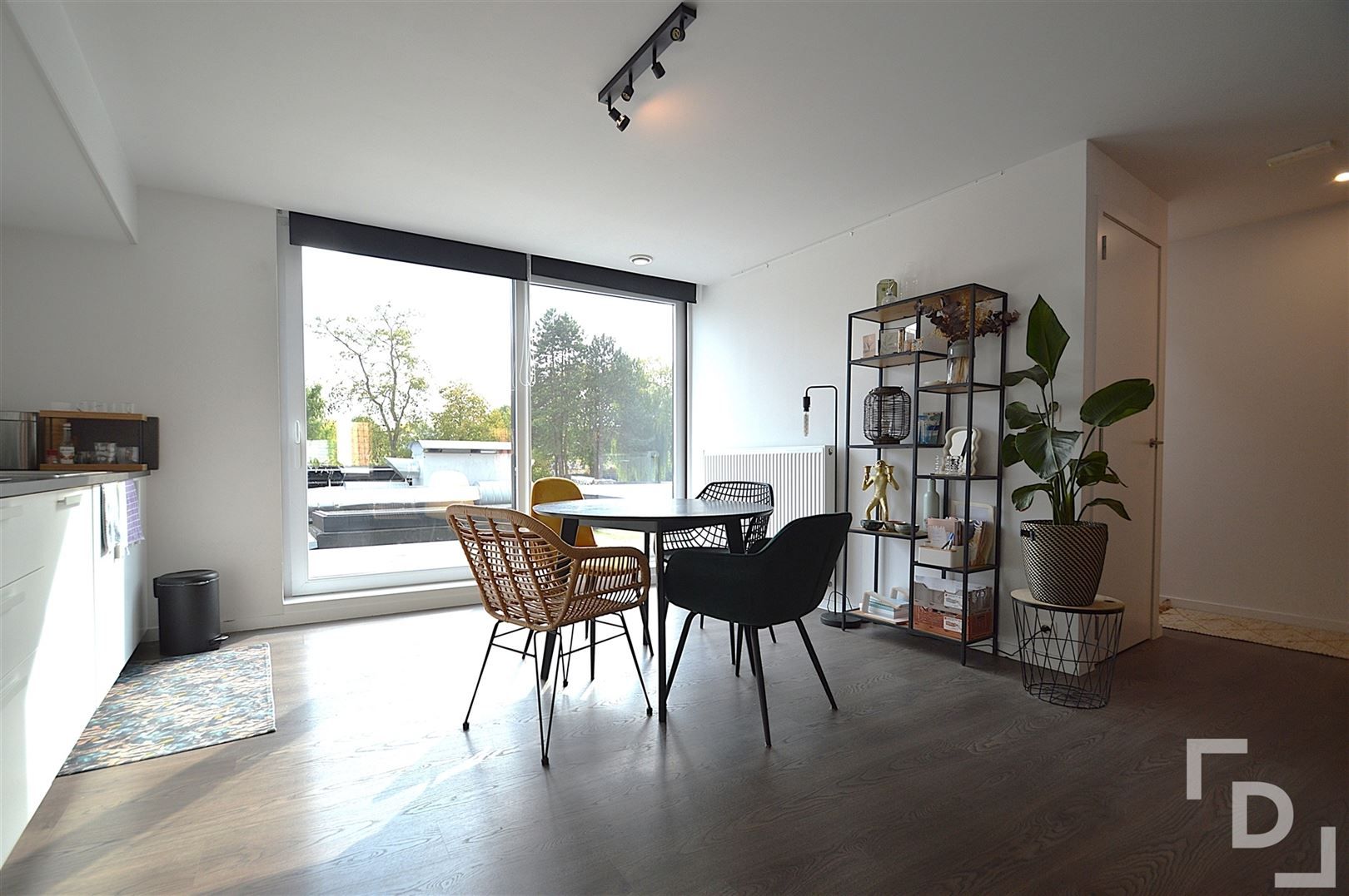 Ruim duplex-appartement te huur in Ieper foto 2