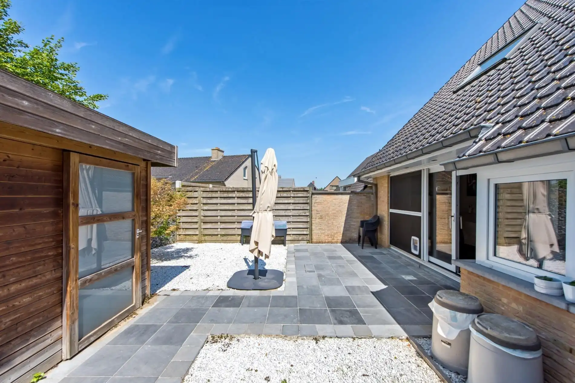Rustig gelegen, verrassend ruime woning met 3 slaapkamers foto 19