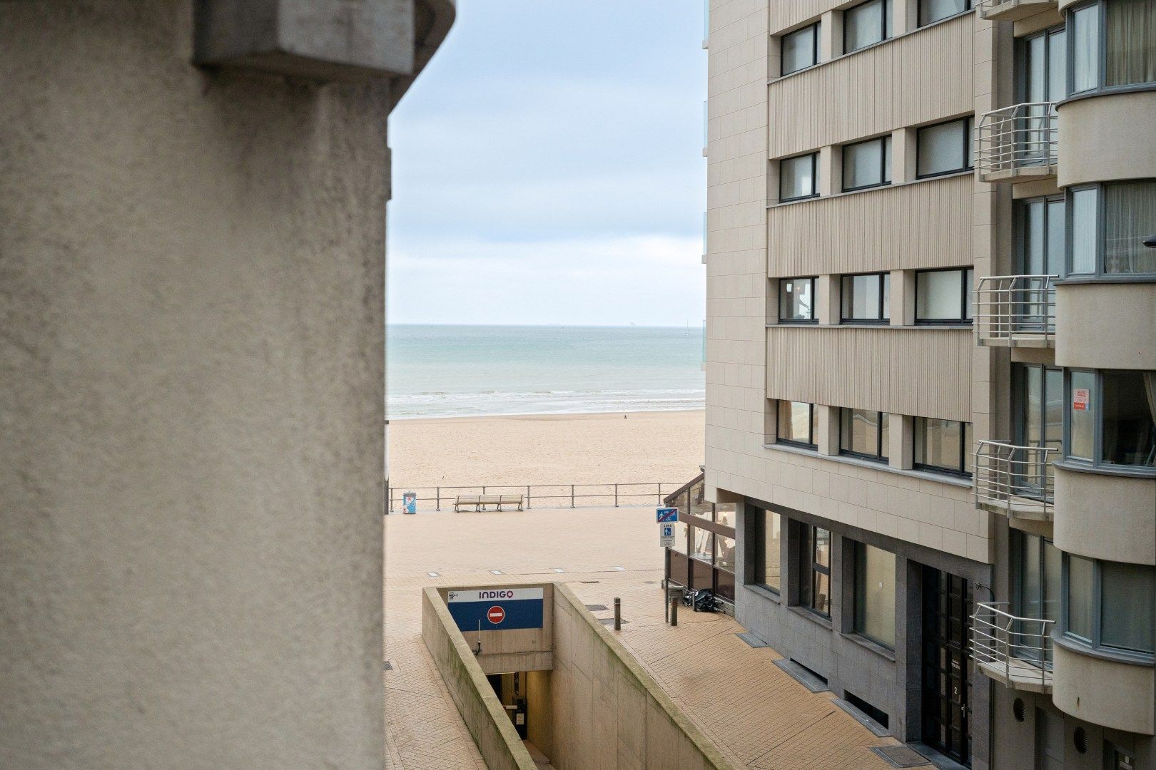 Met zorg gerenoveerd appartement op prachtige ligging met lateraal zeezicht en gunstig EPC-label B foto 23