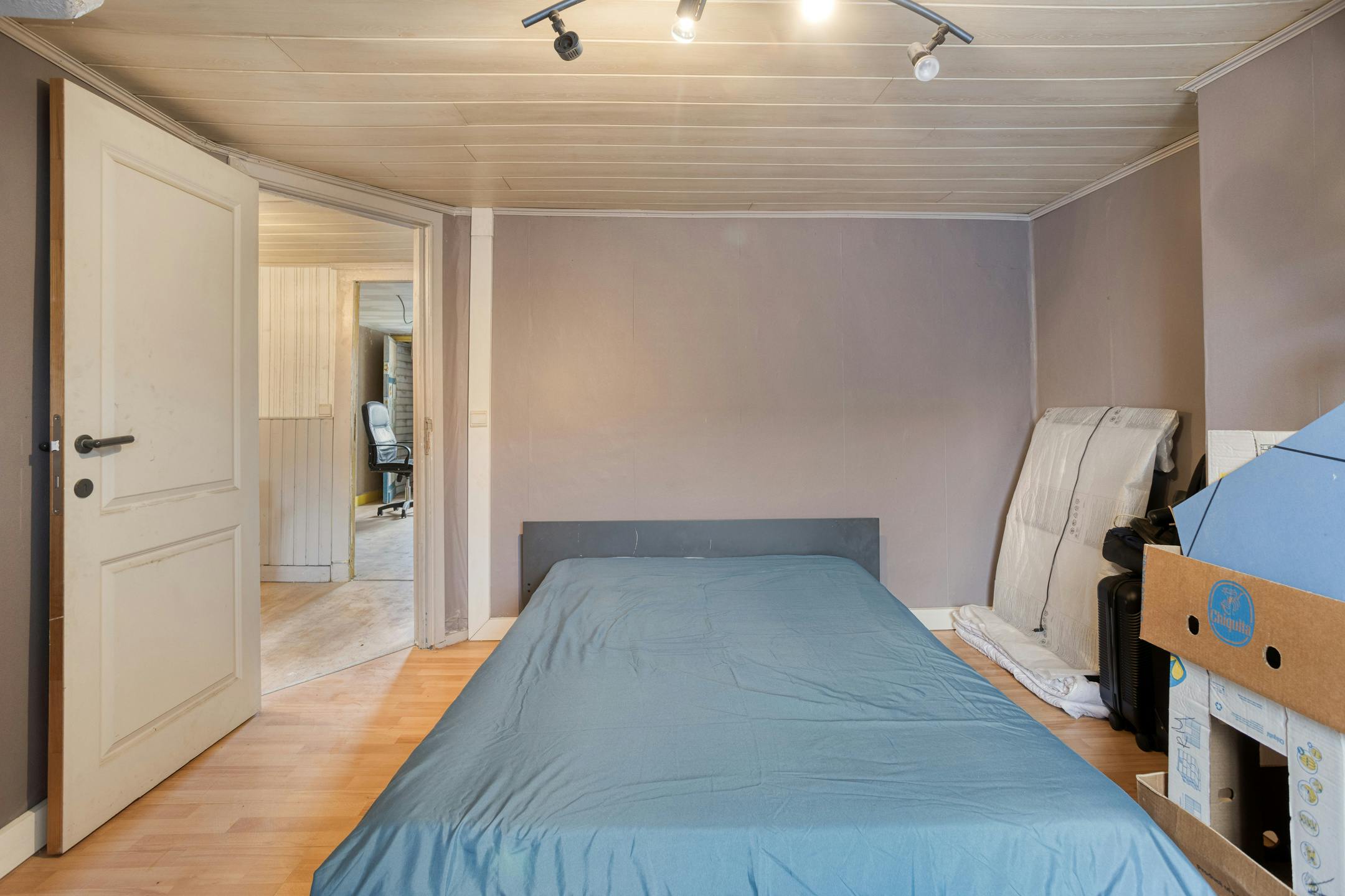 Huis met 5 slaapkamers en tuin in Deurne! foto 16