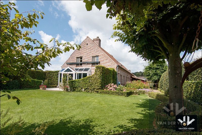 PERFECT ONDERHOUDEN VILLA MET PARKTUIN foto 7