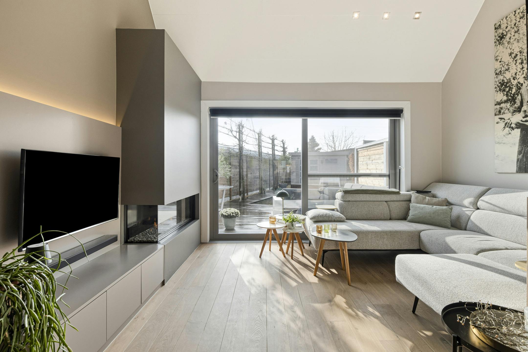 Mooi afgewerkt huis te koop in Vlamertinge met EPC B-label! foto 2