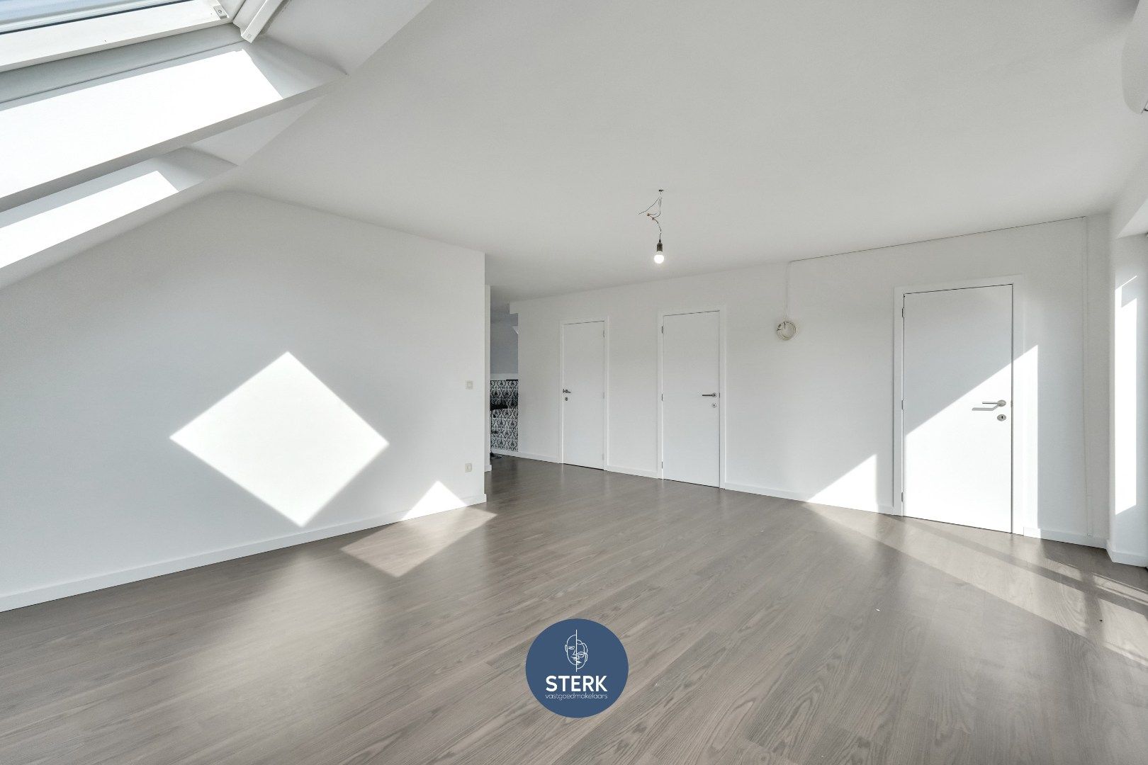 1-SLPK APPARTEMENT MET EPC LABEL B OP EEN GOEDE LOCATIE TE LANAKEN !  foto 9
