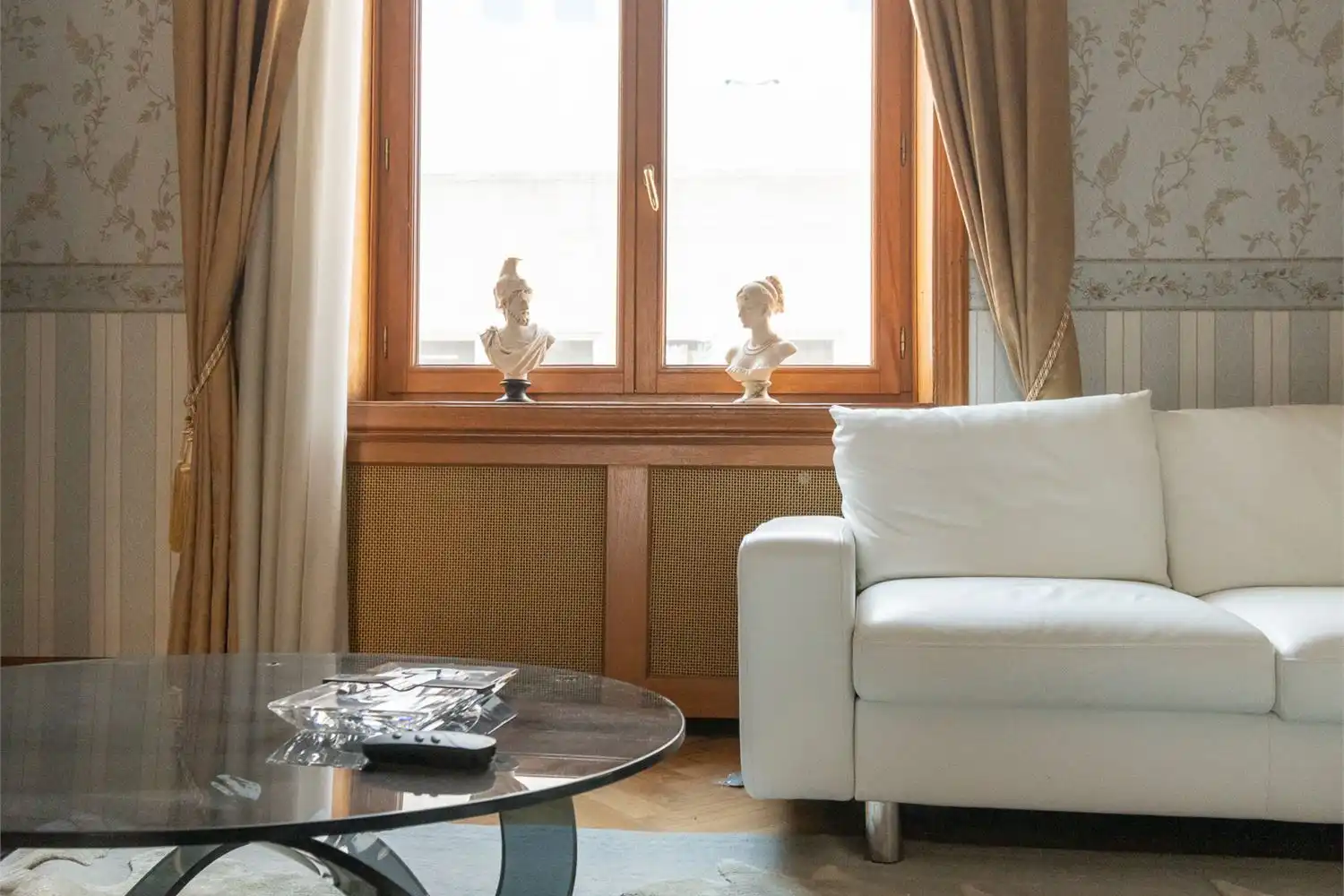 Riant appartement (220m²) met fantastische originele elementen in Residence Maritime met giga terras (35m²) en optionele parking op toplocatie aan de Meir/Handelsbeurs in hartje Antwerpen foto 12