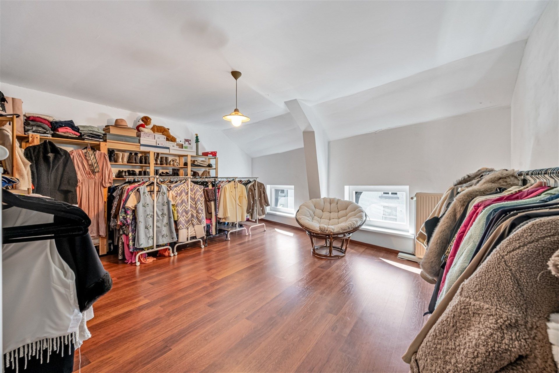 Instapklare gezinswoning in de stadsrand (nabij OLV) met 257m² bewoonbare oppervlakte foto 19