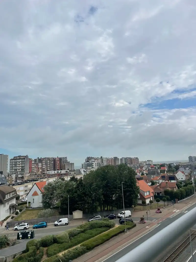 Stijlvol Appartement Te Koop in Westende met optie garage foto 6